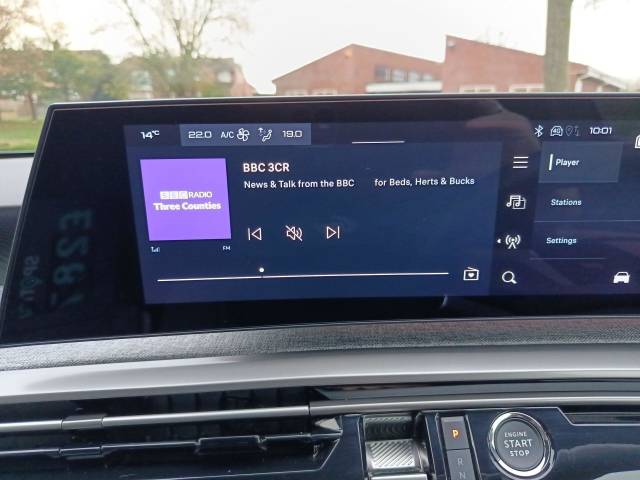 2024 Peugeot 5008 1.2 HYBRID Allure SUV 5dr Petrol Hybrid e-DSC6 Euro 6 (s/s) (136 ps)