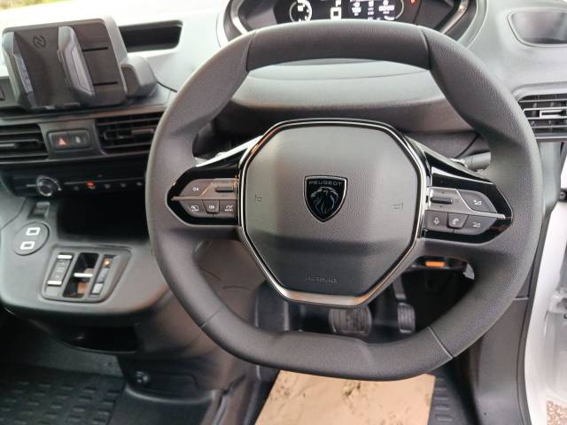 2025 Peugeot Partner 1.5 BlueHDi 1000 Professional Standard Panel Van 5dr Diesel EAT8 SWB Euro 6 (s/s) (130 ps)