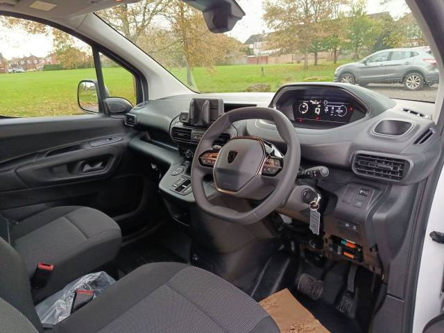2025 Peugeot Partner 1.5 BlueHDi 1000 Professional Standard Panel Van 5dr Diesel EAT8 SWB Euro 6 (s/s) (130 ps)