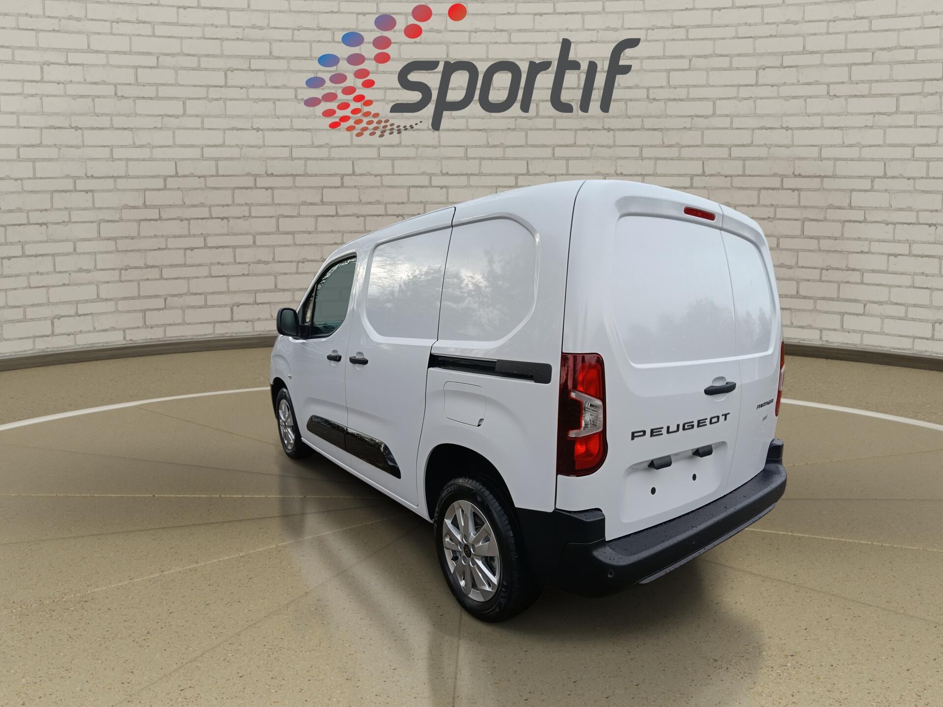 2025 Peugeot Partner thumbnail 18