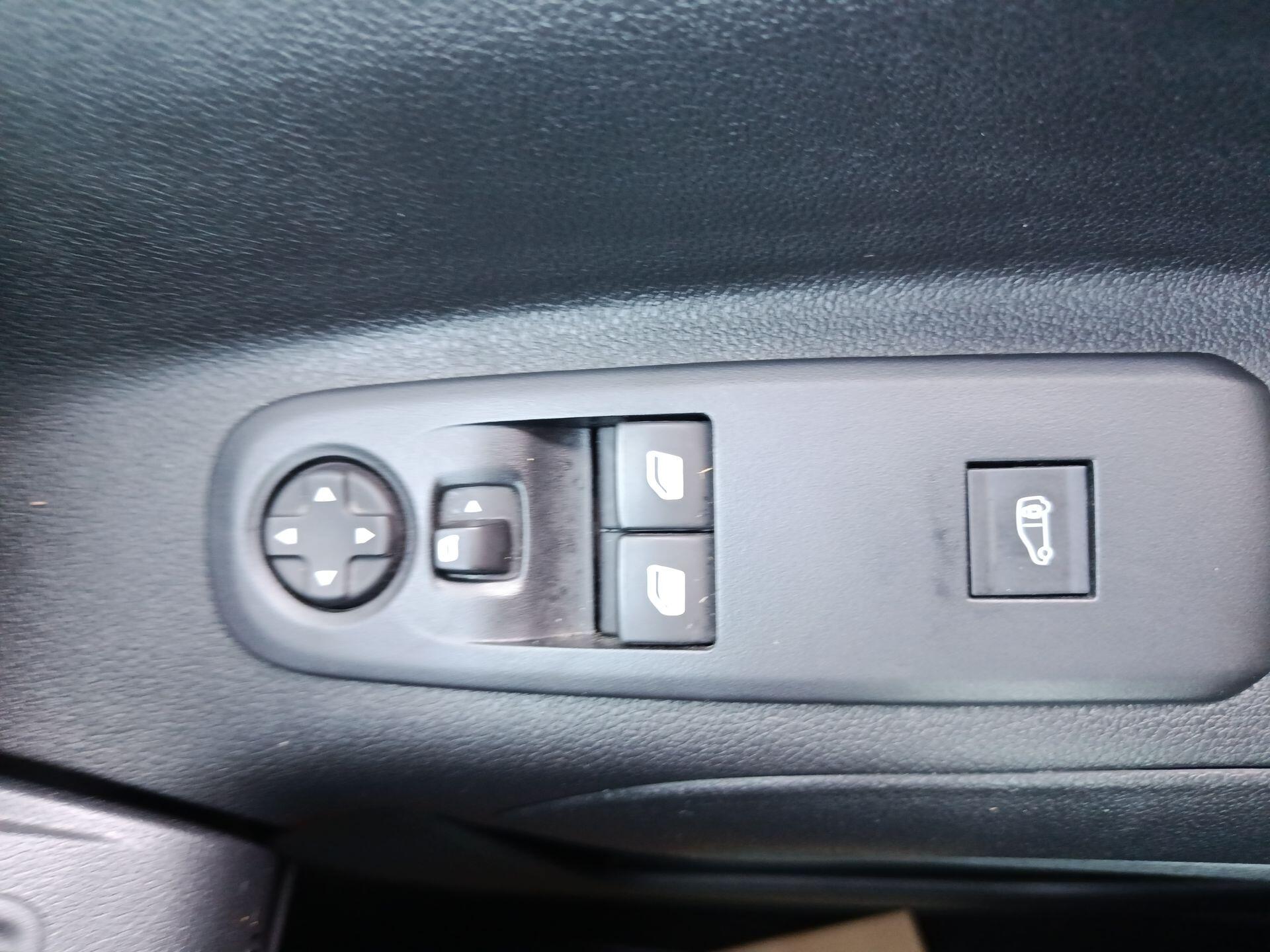 2024 Citroen Berlingo thumbnail 6