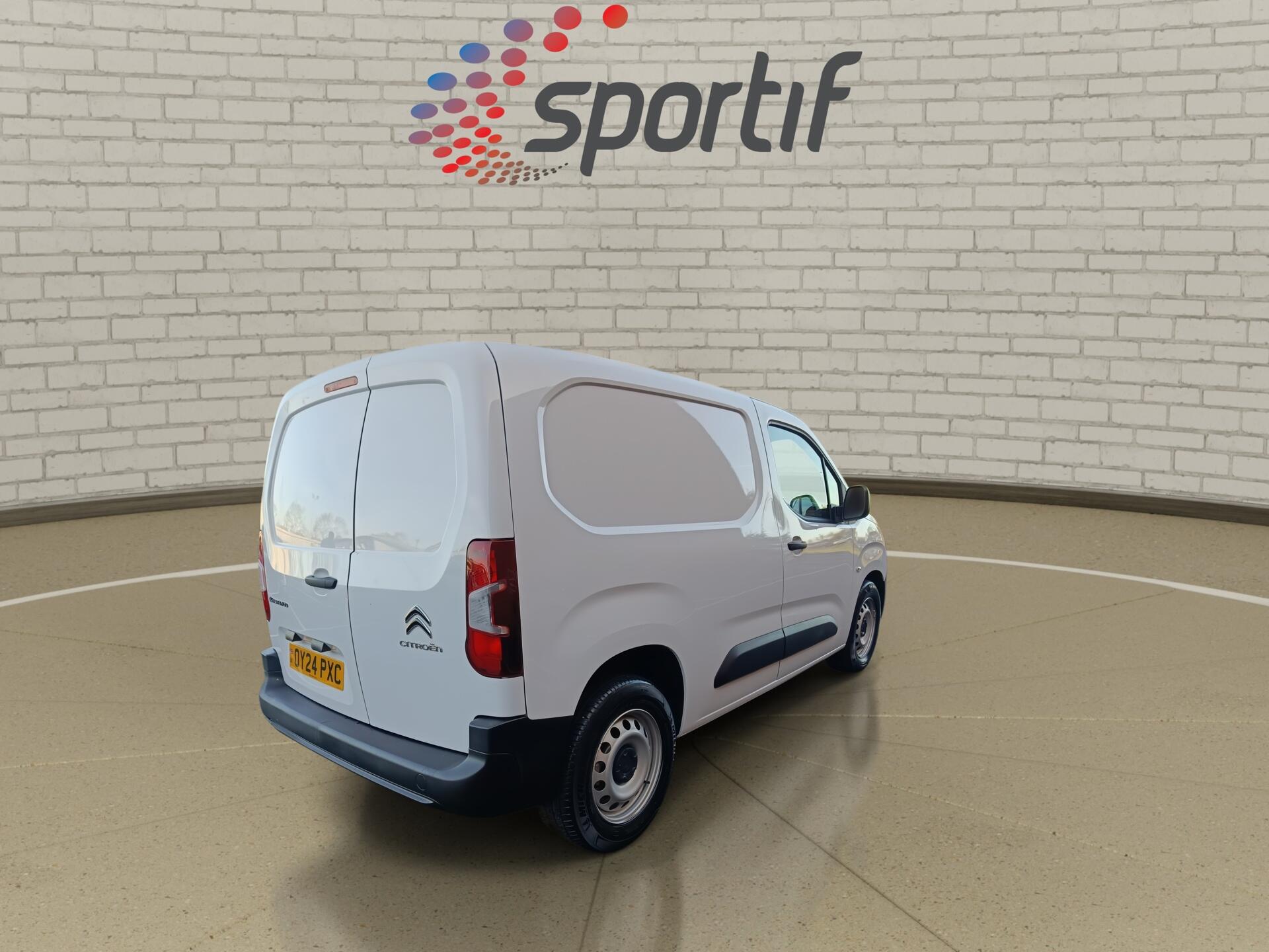 2024 Citroen Berlingo thumbnail 17