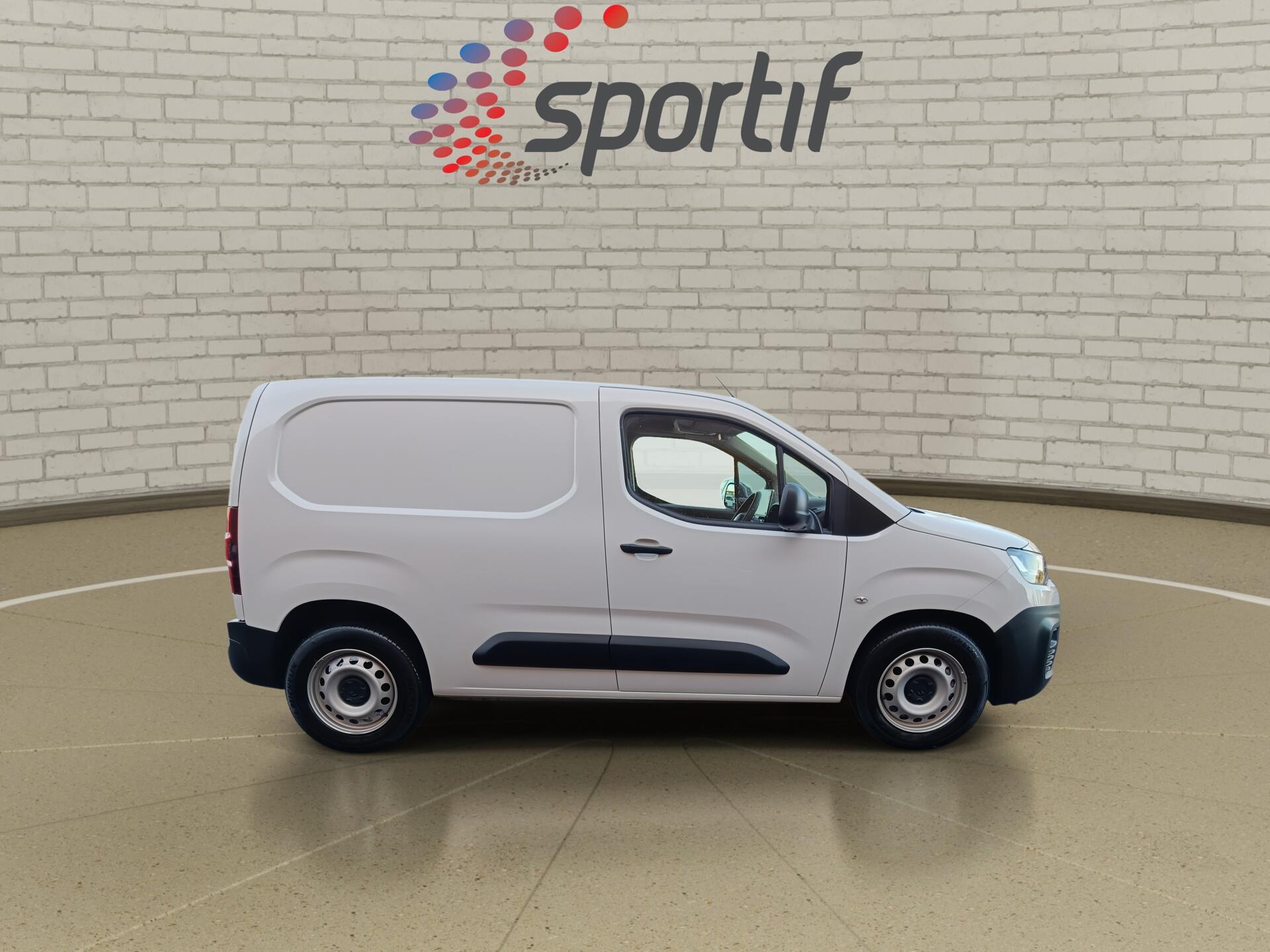 2024 Citroen Berlingo thumbnail 18