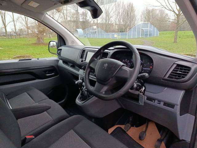 2022 Peugeot Expert 2.0 BlueHDi 1400 Professional Premium Standard Panel Van 6dr Diesel Manual MWB Euro 6 (s/s) (145 ps)