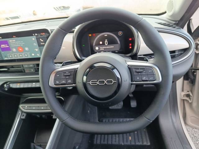 2025 Fiat 600 1.2 MHEV SUV 5dr Petrol Hybrid e-DCT Euro 6 (s/s) (136 ps)