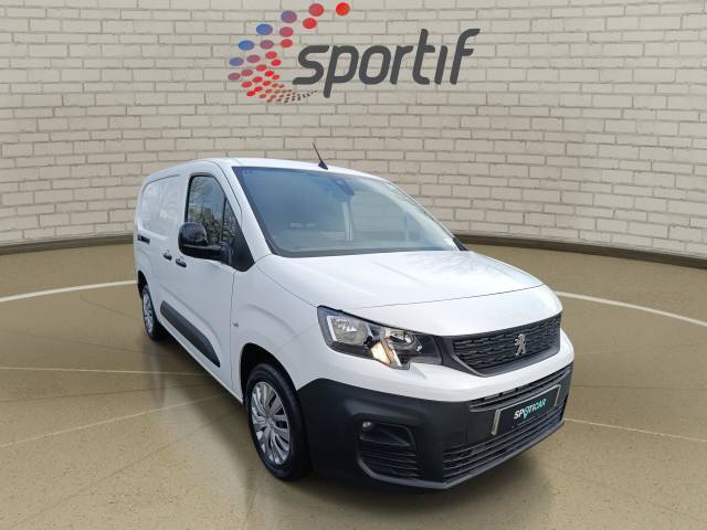Peugeot Partner 1.5 BlueHDi 950 Professional Premium Long Panel Van 6dr Diesel Manual LWB Euro 6 (100 bhp) Panel Van Diesel Bianca