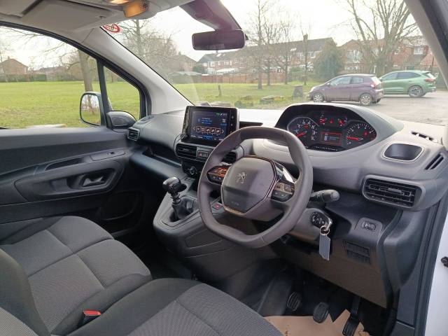 2022 Peugeot Partner 1.5 BlueHDi 950 Professional Premium Long Panel Van 6dr Diesel Manual LWB Euro 6 (100 bhp)