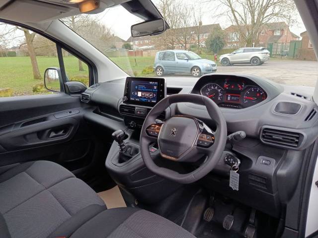 2022 Peugeot Partner 1.5 BlueHDi 950 Professional Premium Long Panel Van 6dr Diesel Manual LWB Euro 6 (100 bhp)