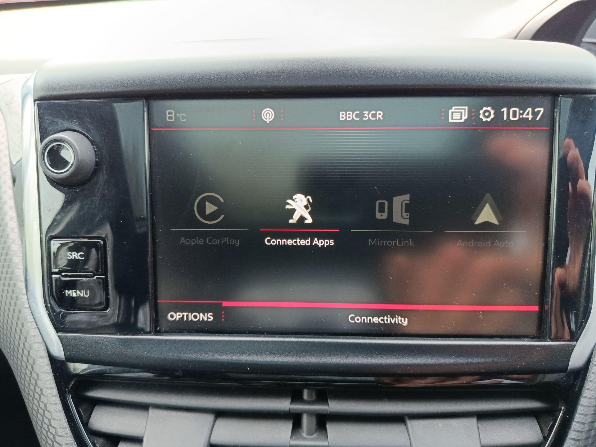 2018 Peugeot 2008 thumbnail 19