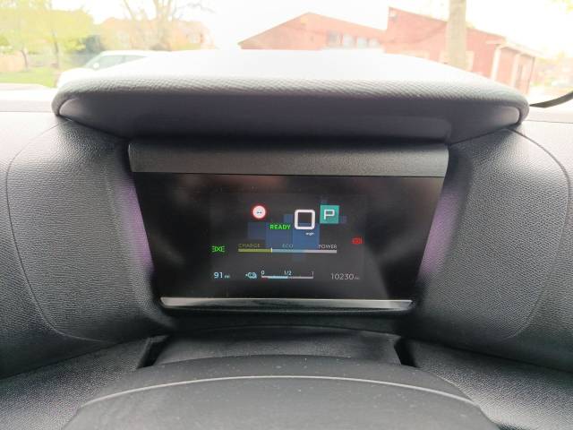2023 Citroen e-C4 50kWh C-Series Edition Hatchback 5dr Electric Auto (7.4kW Charger) (136 ps)