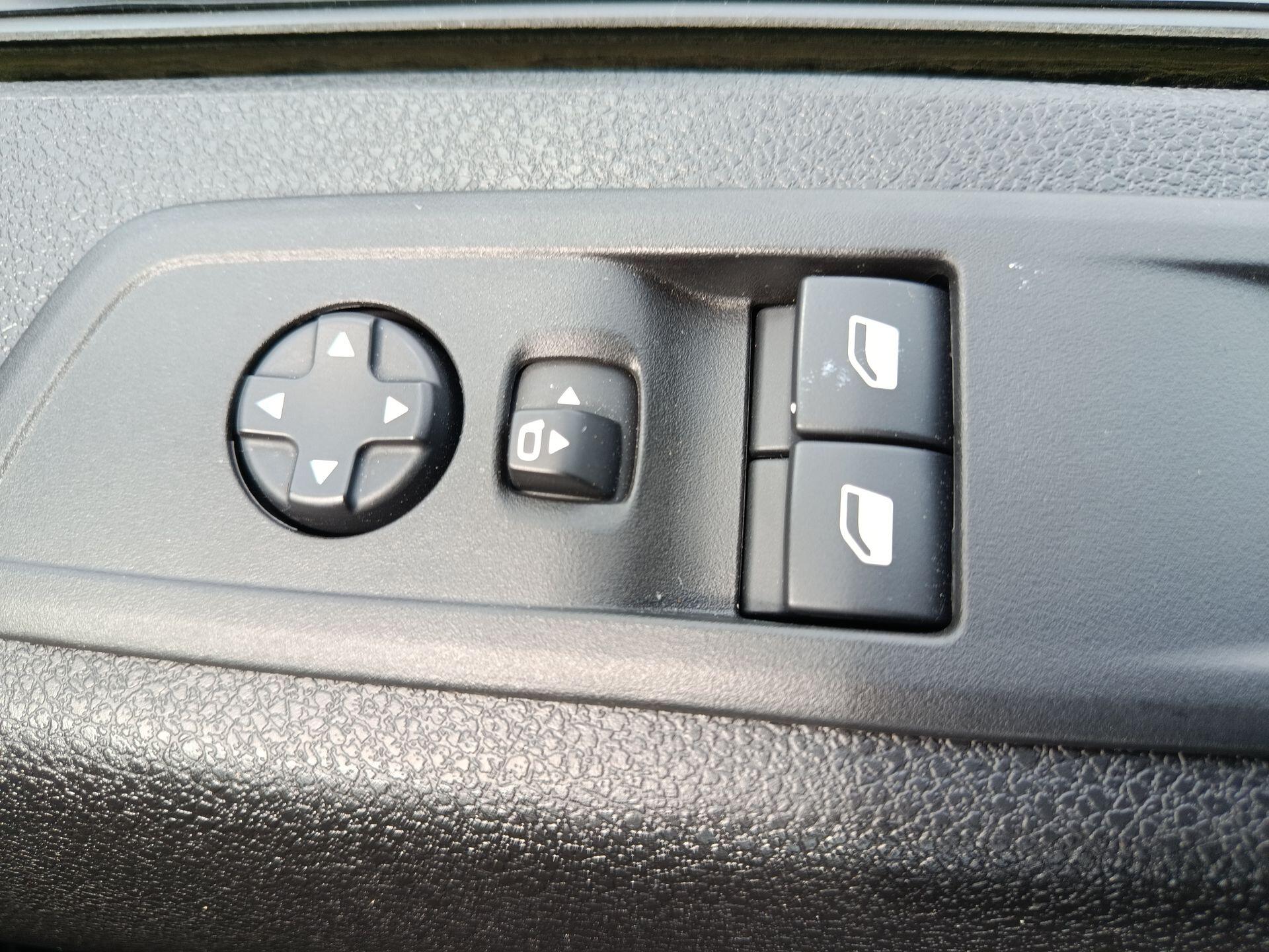 2024 Peugeot Expert thumbnail 6