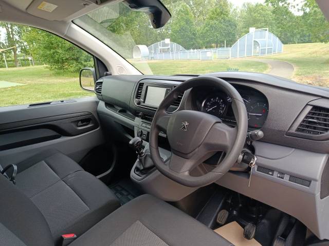 2022 Peugeot Expert 1.5 BlueHDi 1000 Professional Premium Standard Panel Van 6dr Diesel Manual MWB Euro 6 (s/s) (100 bhp)