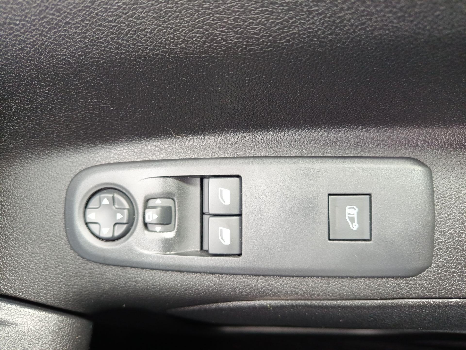2024 Citroen Berlingo thumbnail 5