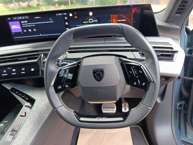 2024 Peugeot E-5008 73kWh GT SUV 5dr Electric Auto (210 ps)