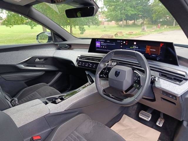 2024 Peugeot E-5008 73kWh GT SUV 5dr Electric Auto (210 ps)