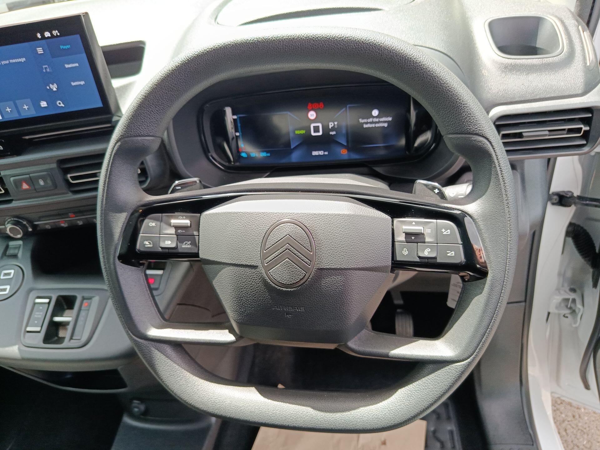 2024 Citroen Berlingo thumbnail 3