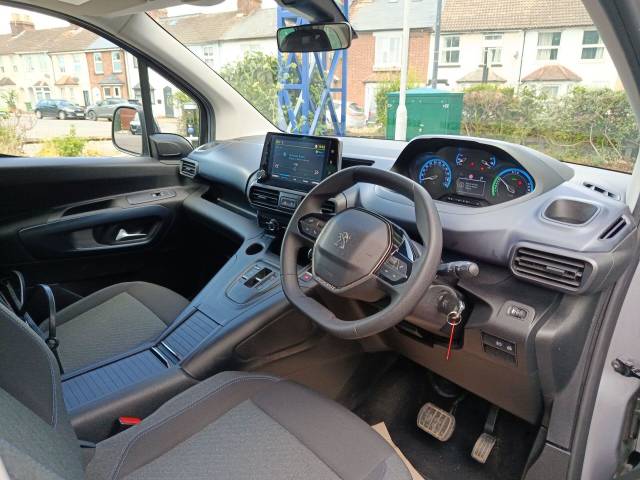 2023 Peugeot e-Rifter 50kWh Allure Long MPV 5dr Electric Auto (7.4kW Charger) (136 ps)
