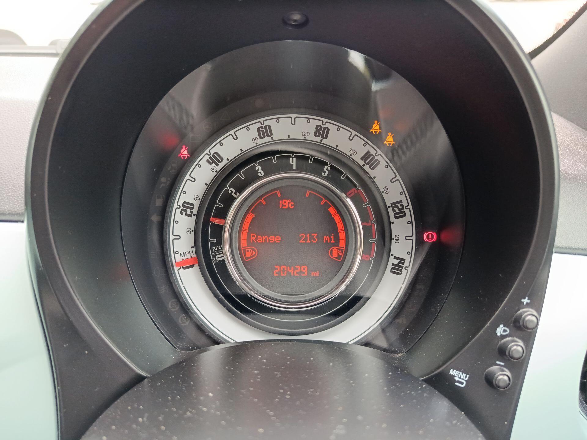 2023 Fiat 500 thumbnail 2
