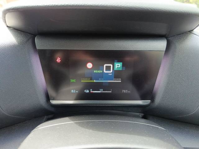 2022 Citroen e-C4 50kWh Shine Plus Hatchback 5dr Electric Auto (7.4kW Charger) (136 ps)