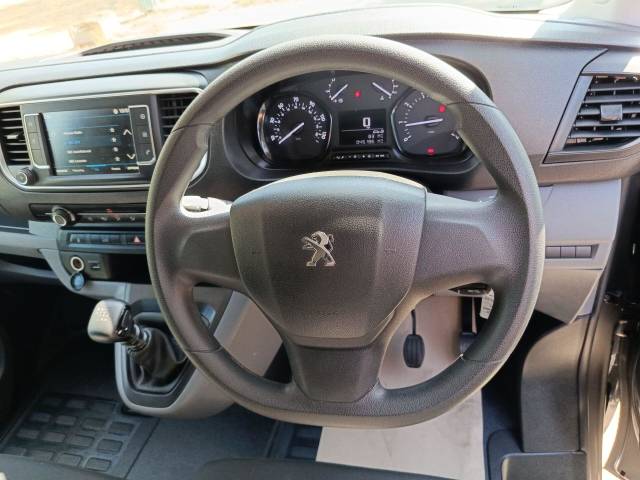2022 Peugeot Expert 2.0 BlueHDi 1400 Professional Premium Standard Panel Van 6dr Diesel Manual MWB Euro 6 (s/s) (145 ps)