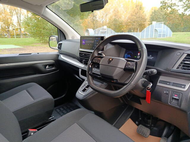 2025 Peugeot e-Traveller 75kWh Active Standard MPV 5dr Electric Auto MWB (8 Seat, 11kW Charger) (136 ps)